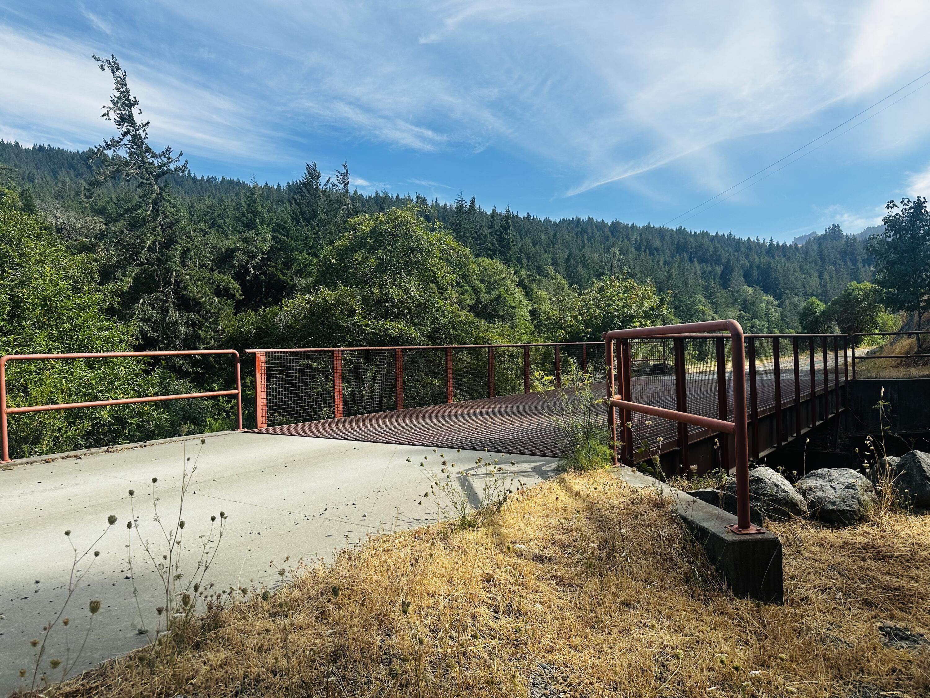 38819 Kneeland Road Bridgeville, CA 95526 - Photo 8 of 14