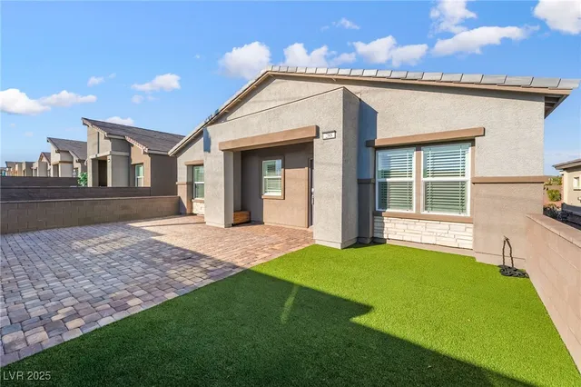 $2,020 | 288 Whitney Crest Street, Henderson, NV 89015