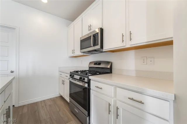 $2,020 | 288 Whitney Crest Street, Henderson, NV 89015