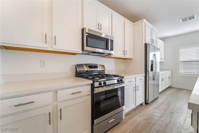 $2,020 | 288 Whitney Crest Street, Henderson, NV 89015