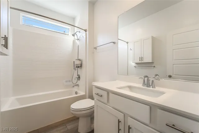 $2,020 | 288 Whitney Crest Street, Henderson, NV 89015