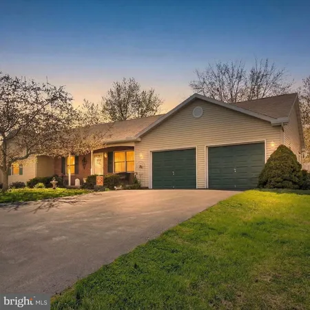 $393,000 | 4 Hancock Drive, East Berlin, PA 17316