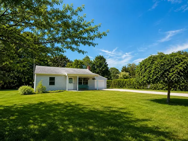 $15,000 | 31 Bayberry Lane, Sag Harbor, NY 11963