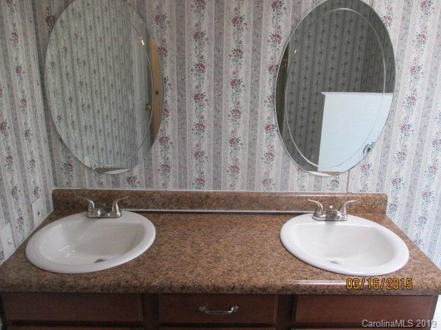 414 Mount Pleasant Church Road Marion, NC 28752 - Photo 14 of 41 Gallery Image 14