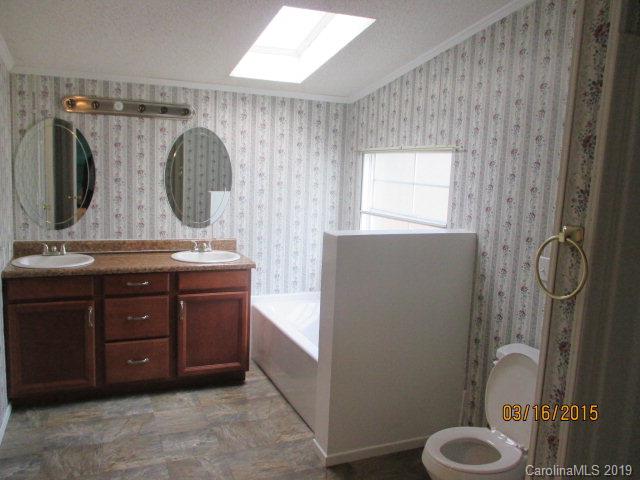 414 Mount Pleasant Church Road Marion, NC 28752 - Photo 10 of 41 Gallery Image 10