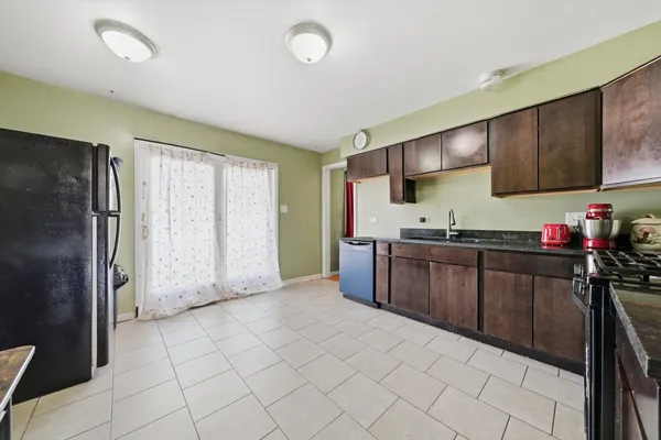 $240,000 | 17107 Evans Drive, South Holland, IL 60473