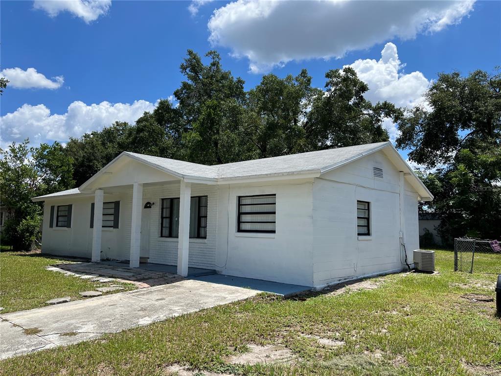 605 Plum Lane Altamonte Springs, FL 32701 - Photo 3 of 21