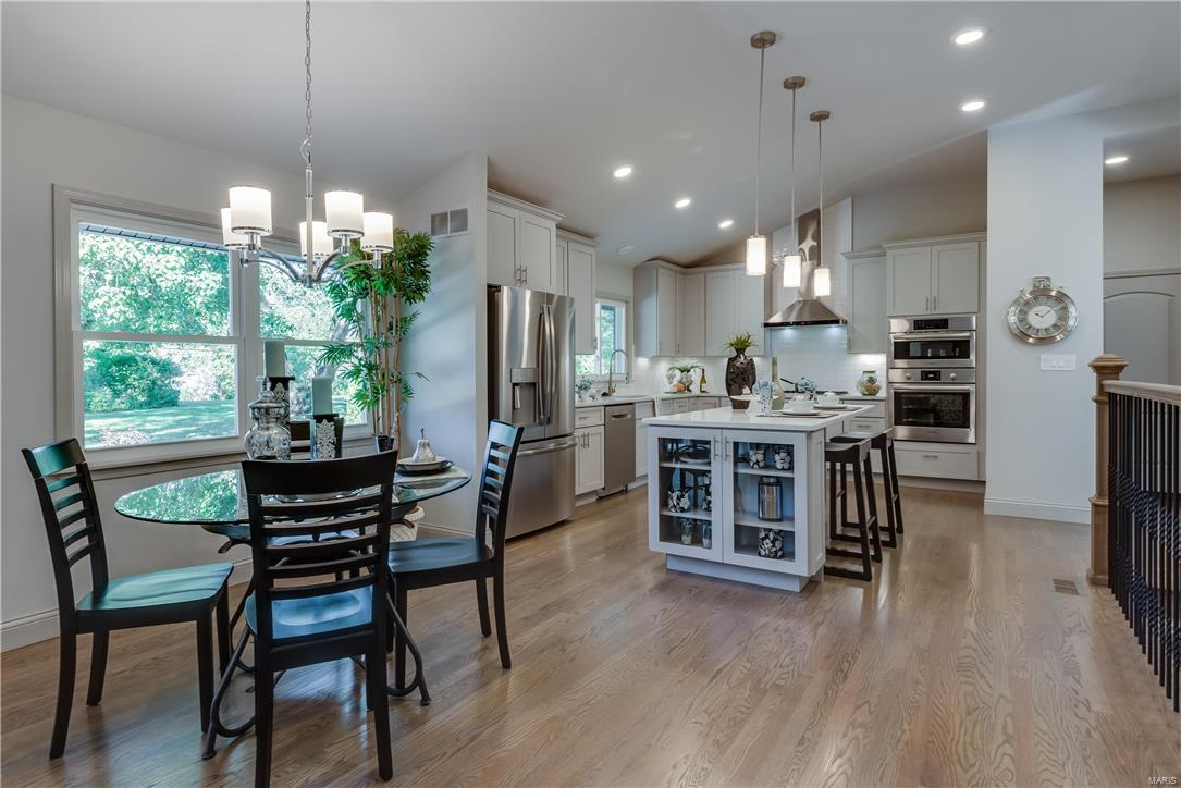 2963 Devondale Place Frontenac, MO 63131 - Photo 11 of 45