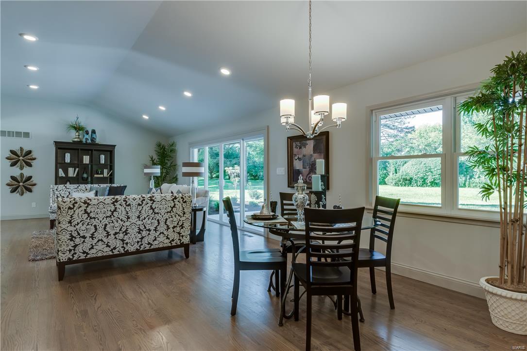 2963 Devondale Place Frontenac, MO 63131 - Photo 12 of 45