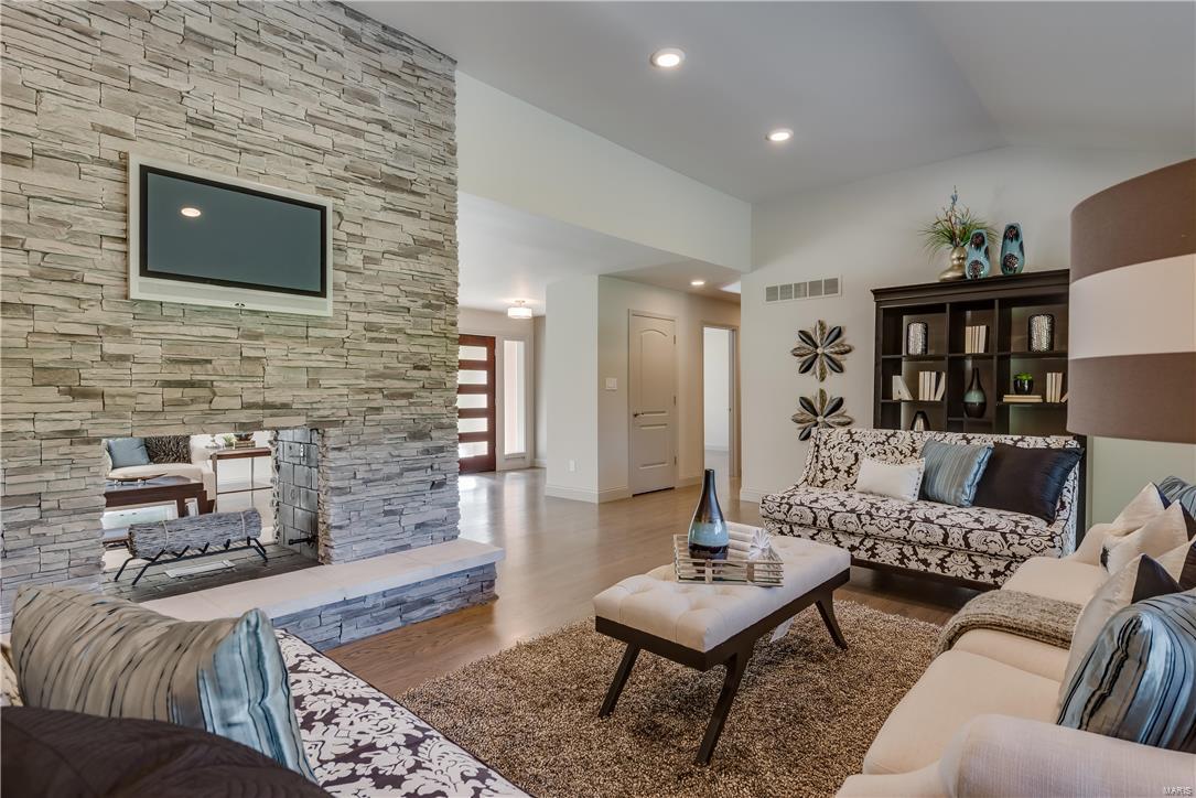 2963 Devondale Place Frontenac, MO 63131 - Photo 13 of 45