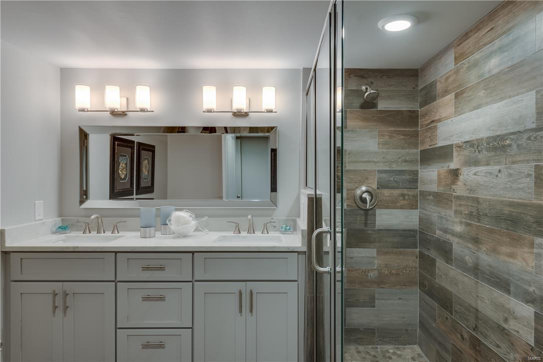 2963 Devondale Place Frontenac, MO 63131 - Photo 37 of 45