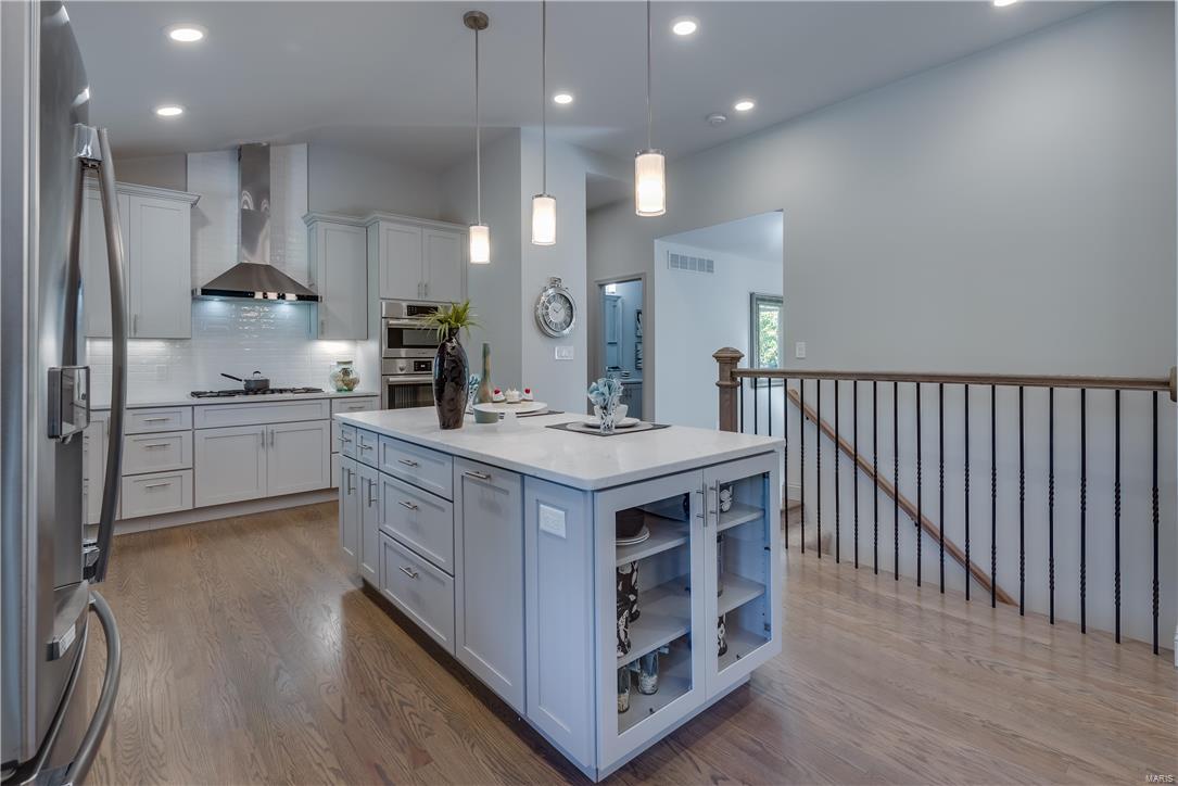 2963 Devondale Place Frontenac, MO 63131 - Photo 10 of 45