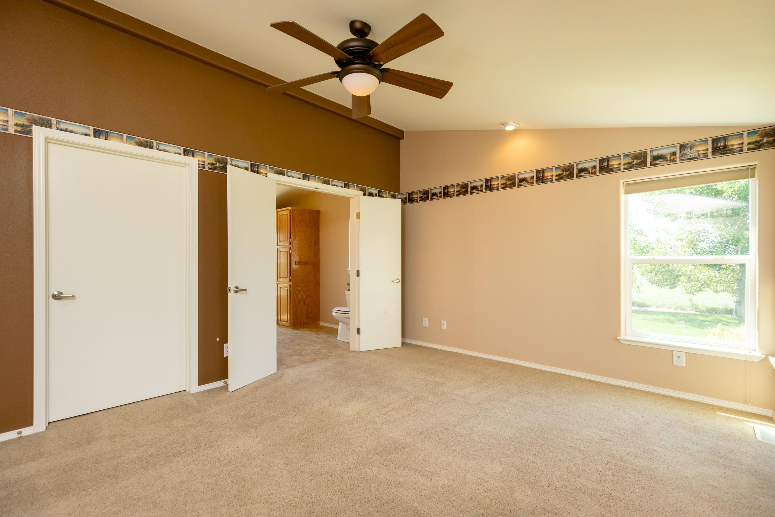 24201 South Poe Valley Road Klamath Falls, OR 97603 - Photo 41 of 79 47