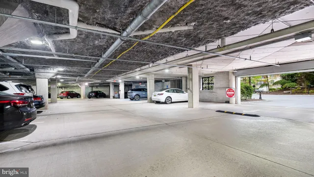 $325,900 | 305 Carson Terrace, Huntingdon Valley, PA 19006