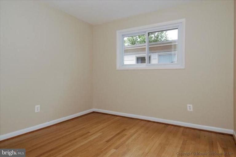 10024 Renfrew Road Silver Spring, MD 20901 - Photo 21 of 25 Main level bedroom