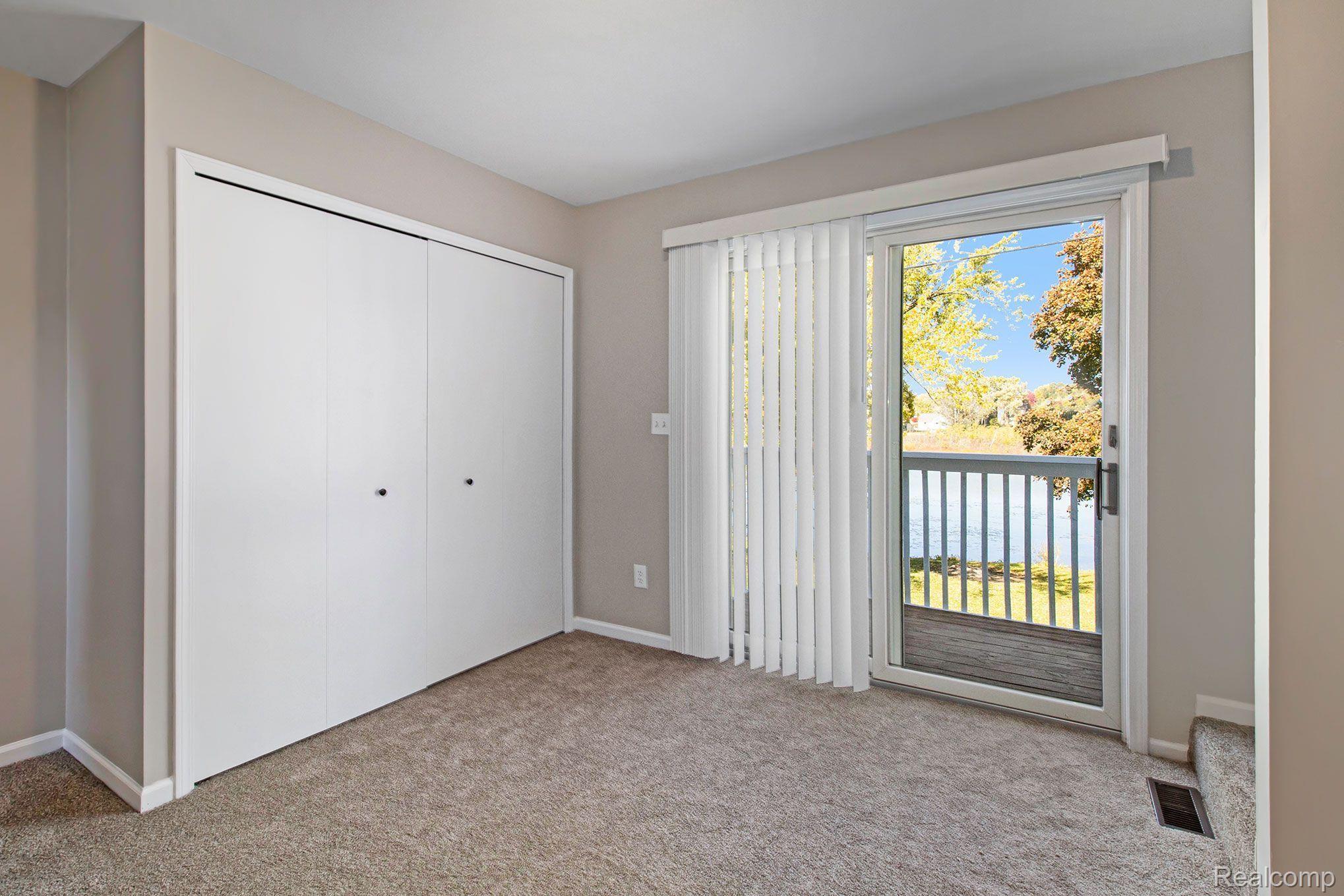 9275 Hilton Road Brighton, MI 48114 - Photo 18 of 29 2nd floor bedroom