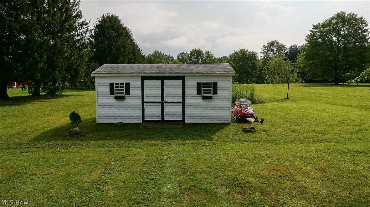 6374 Downs Road Northwest Warren, OH 44481 - Photo 21 of 26