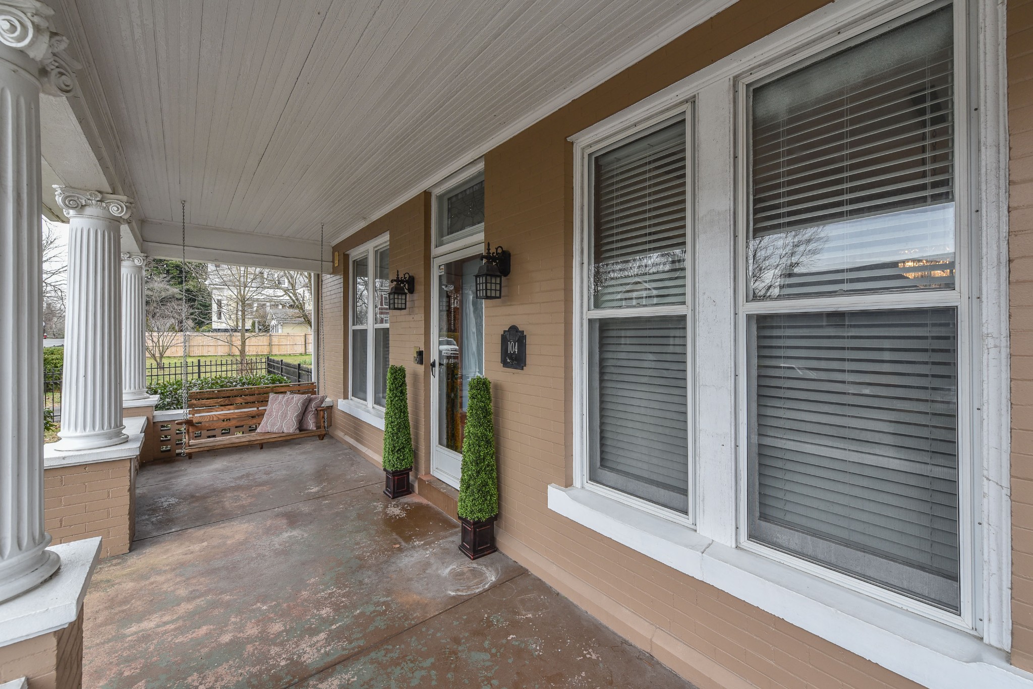 104 3rd Avenue West Springfield, TN 37172 - Photo 3 of 37 Gallery Image 3