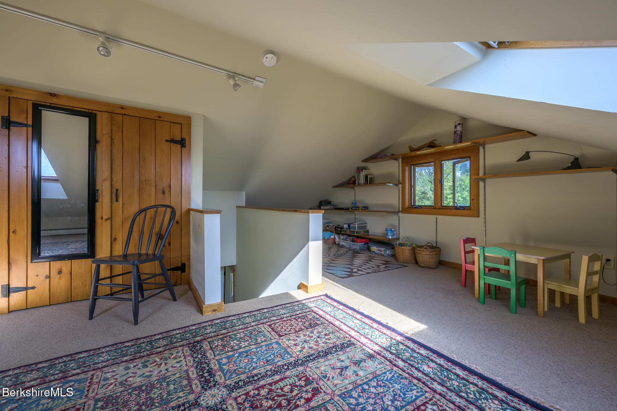 51 Albany Road West Stockbridge, MA 01266 - Photo 44 of 58 a living room with furniture