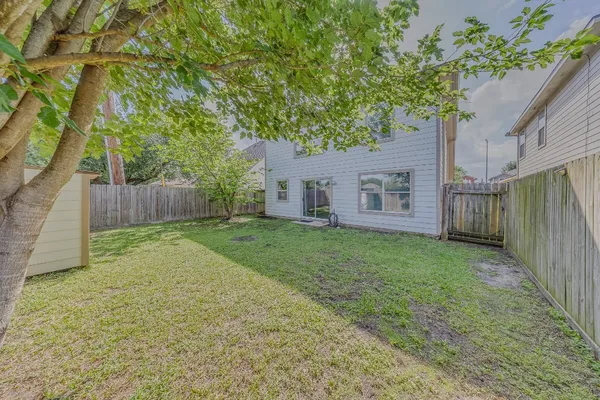 $1,950 | 7243 River Pines Drive, Cypress, TX 77433