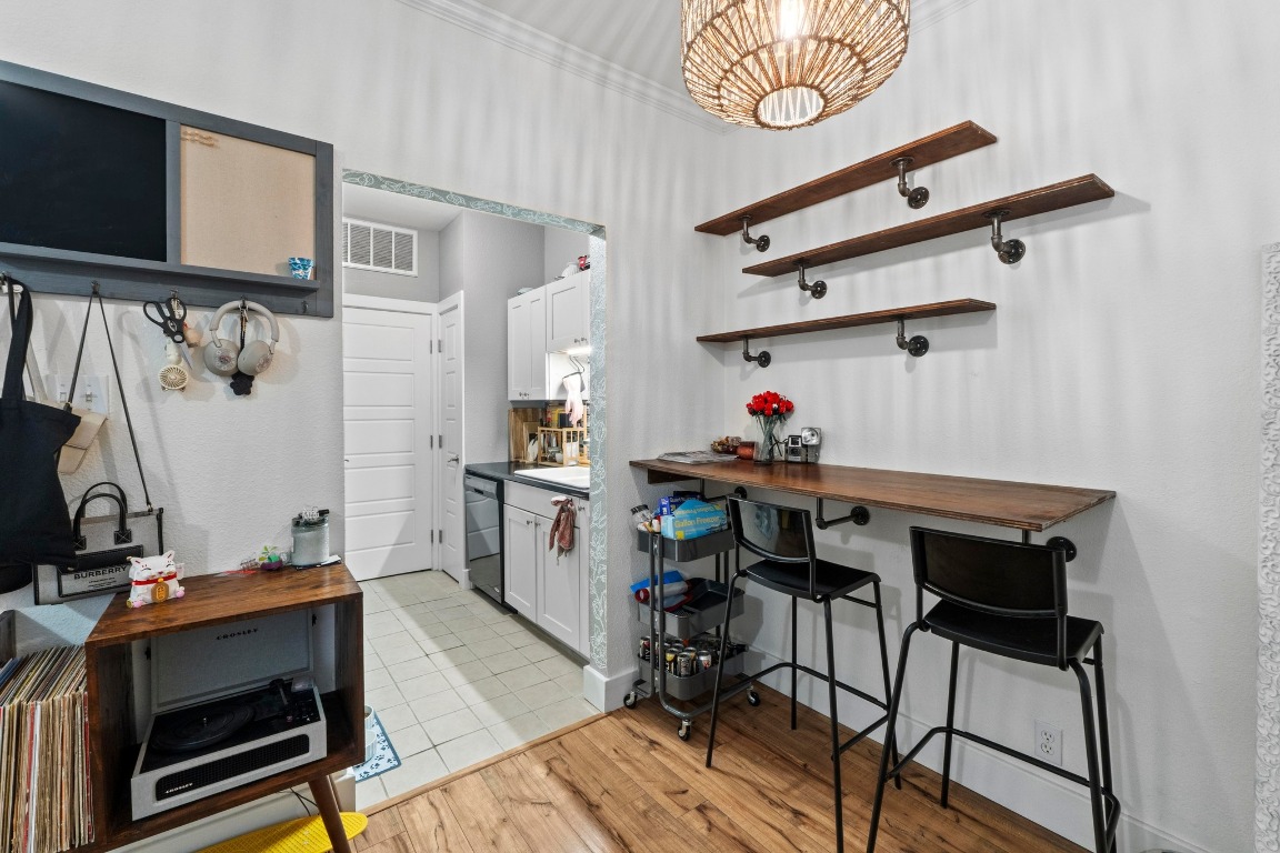 2804 Rio Grande Street, Unit 206 Austin, TX 78705 - Photo 4 of 21 a view of a room with gym equipment