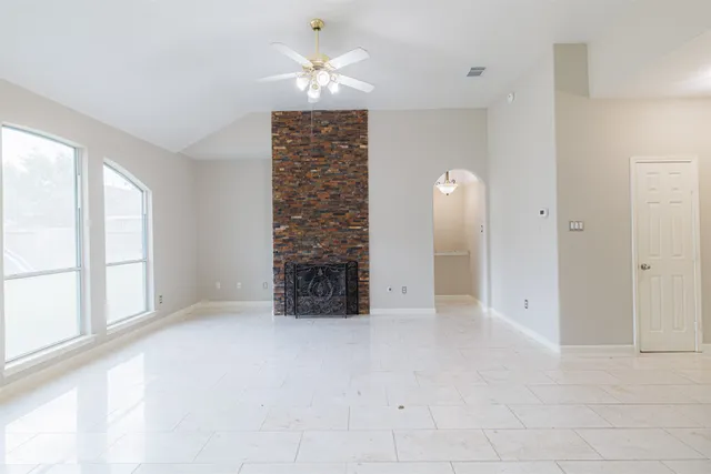 $2,800 | 20314 Nellie Gail Trail Lane, Katy, TX 77450