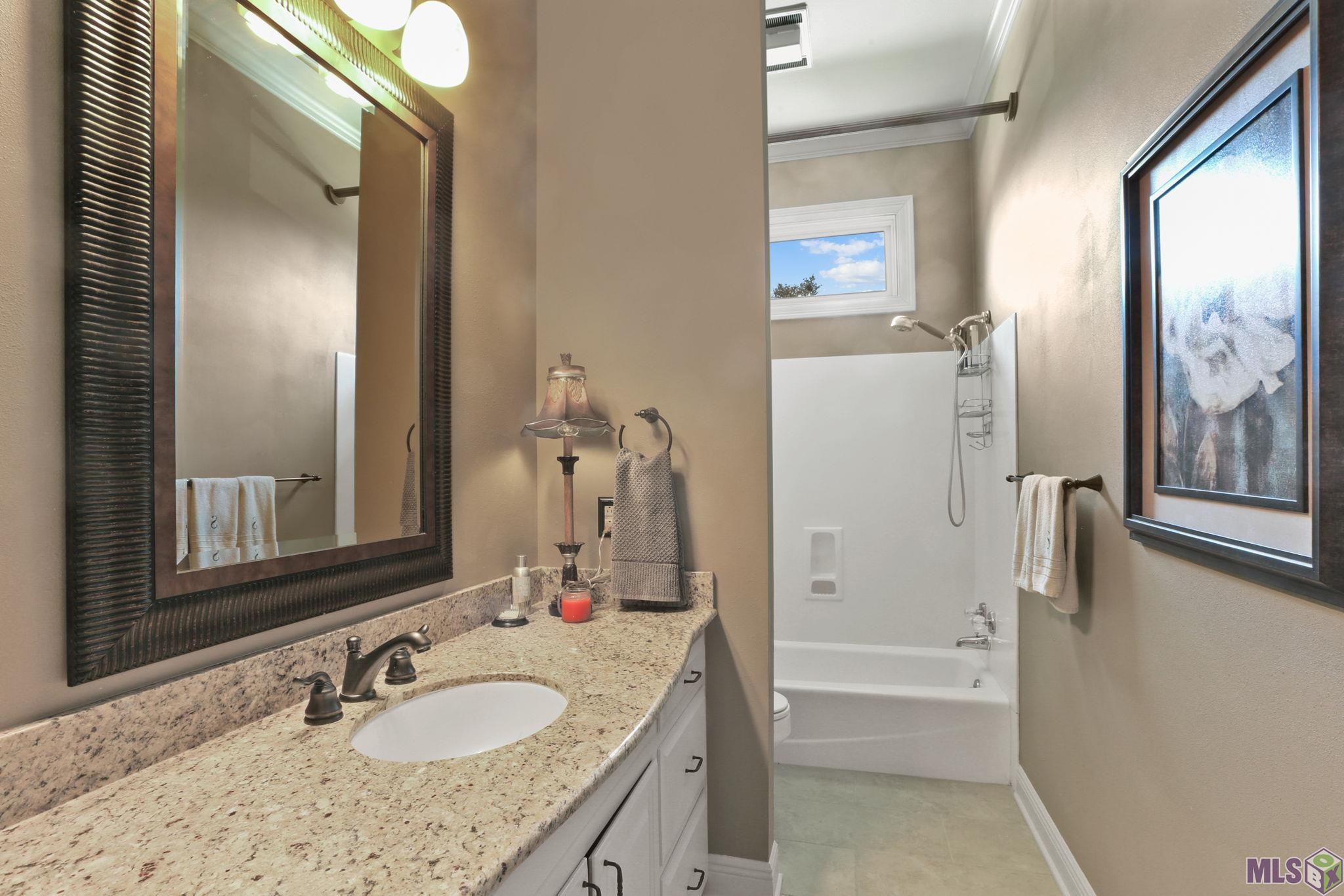 17541 Crossing Boulevard Baton Rouge, LA 70810 - Photo 6 of 18