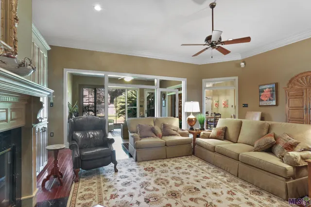 $699,900 | 17541 Crossing Boulevard, Baton Rouge, LA 70810