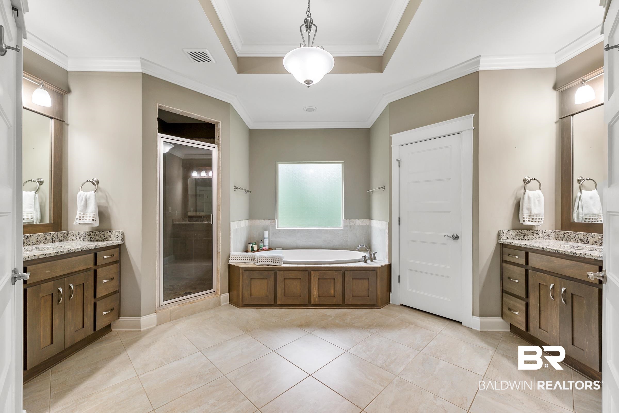 7697 Raegan Lane Daphne, AL 36527 - Photo 15 of 35 Owners Bath