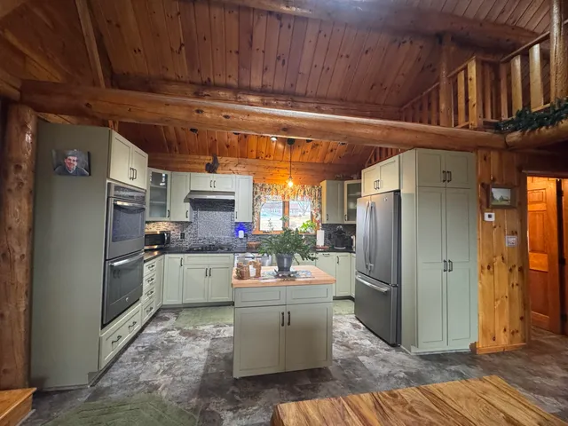 $619,900 | 1083-1101 N Road, Ripley, ME 04930