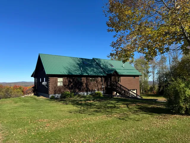 $619,900 | 1083-1101 N Road, Ripley, ME 04930