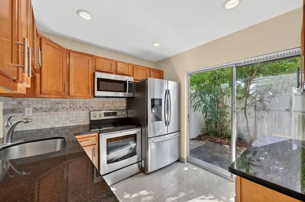$220,000 | 3007 Northwest 5th Terrace, Pompano Beach, FL 33064