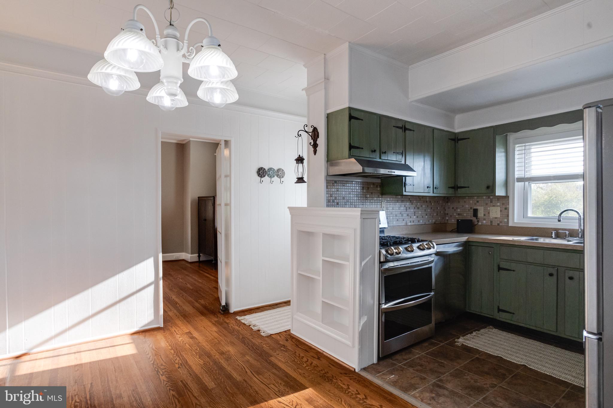 1329 Pine Grove Avenue Rosedale, MD 21237 - Photo 26 of 107