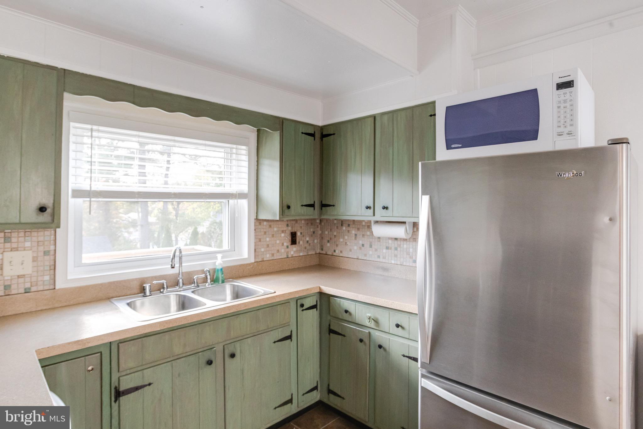 1329 Pine Grove Avenue Rosedale, MD 21237 - Photo 29 of 107