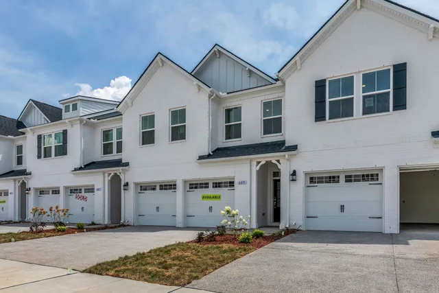 $399,990 | 618 Clb Vw Way, Mount Juliet, TN 37122