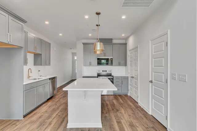 $399,990 | 618 Clb Vw Way, Mount Juliet, TN 37122