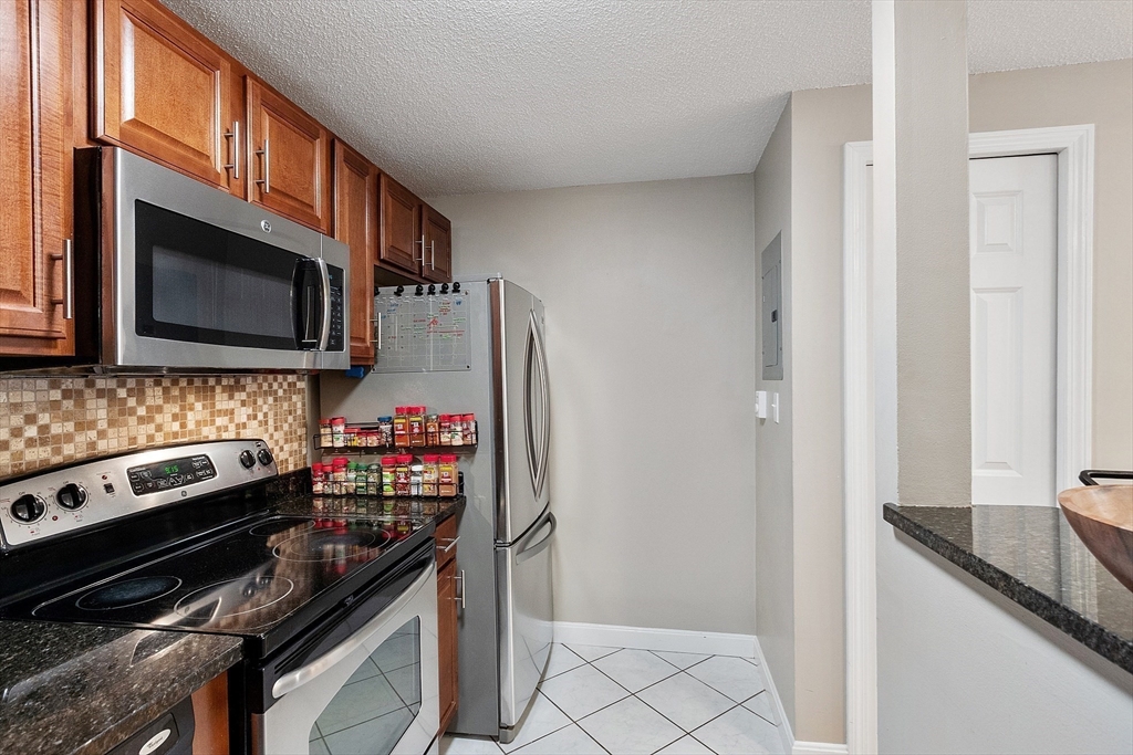 200 Manning Street, Unit 9A Hudson, MA 01749 - Photo 16 of 28