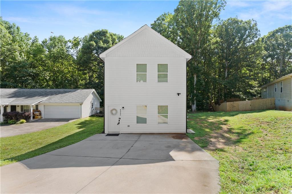 6503 Narramore Way Lula, GA 30554 - Photo 4 of 38