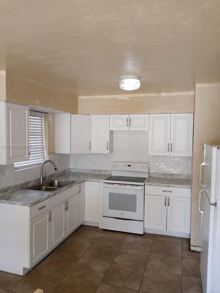 2901 Northwest 50th Street Miami, FL 33142 - Photo 2 of 21