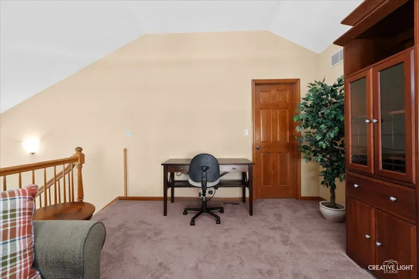 $400,000 | 574 Sudbury Circle, Oswego, IL 60543