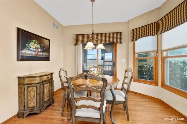 $400,000 | 574 Sudbury Circle, Oswego, IL 60543