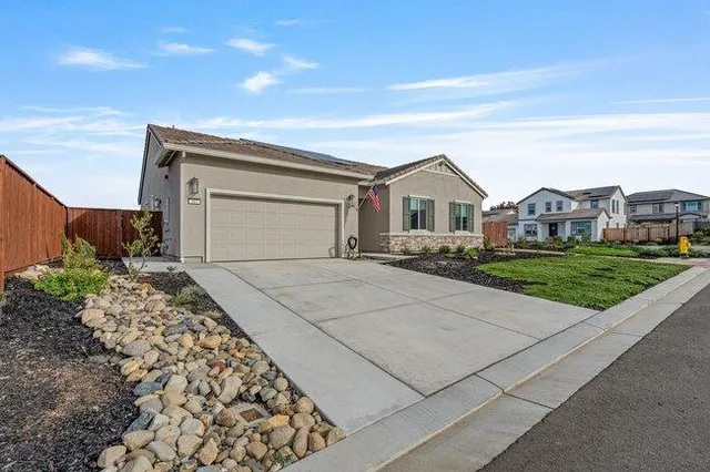 $899,000 | 303 Amara Lane, Hollister, CA 95023