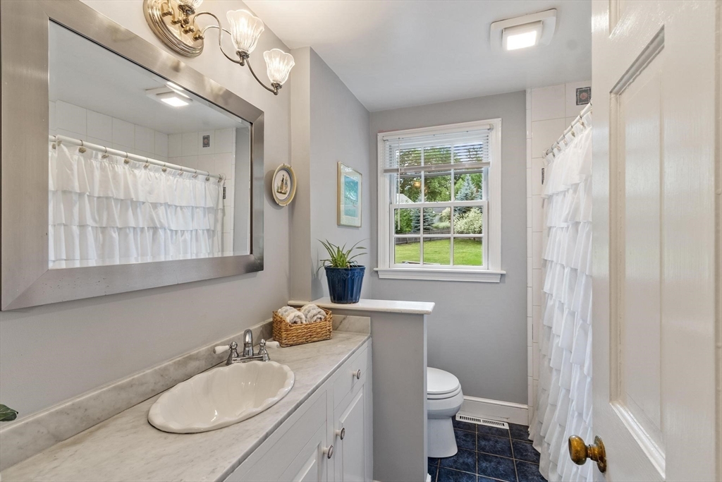 13 Carmel Road Andover, MA 01810 - Photo 20 of 37