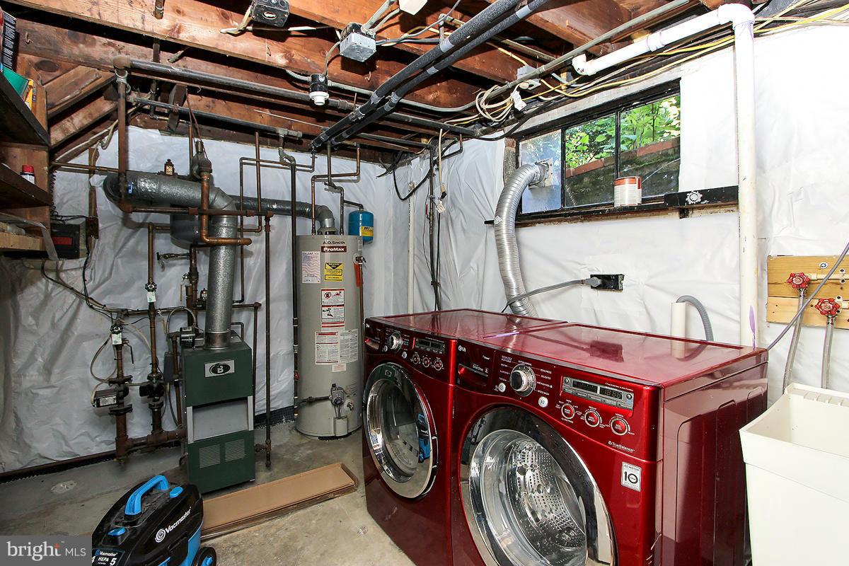 612 Deerfield Avenue Silver Spring, MD 20910 - Photo 22 of 26 laundry area