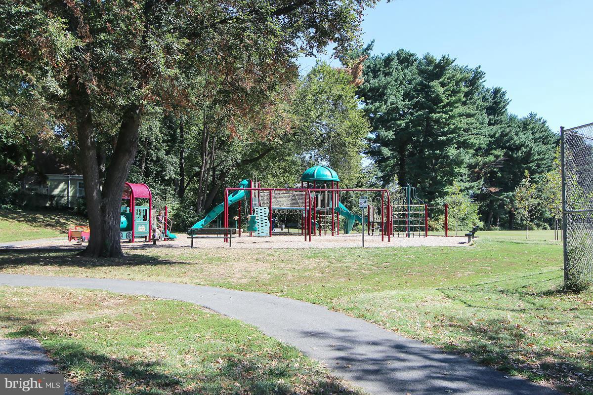 612 Deerfield Avenue Silver Spring, MD 20910 - Photo 26 of 26 Community park