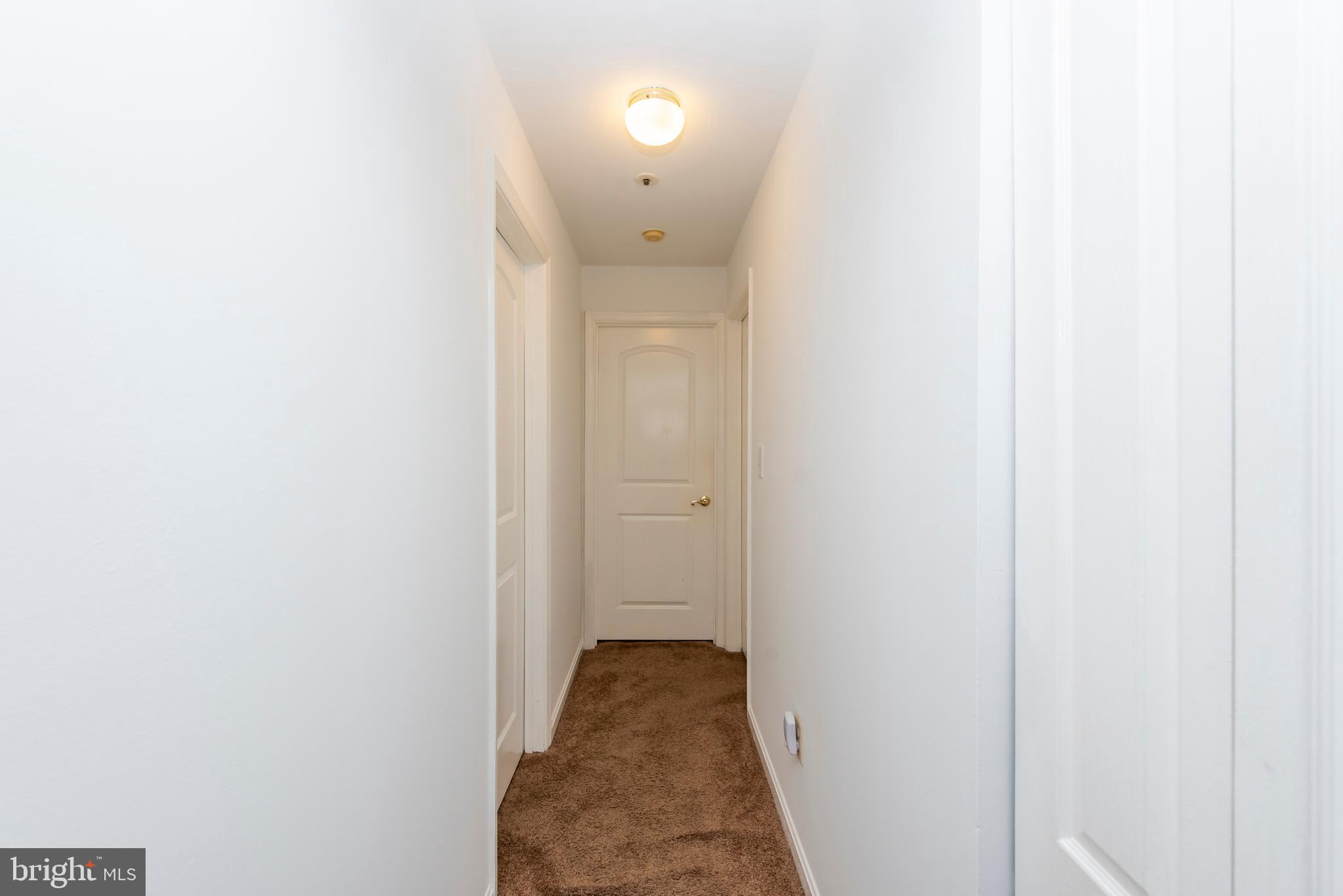 8561 Falls Run Road, Unit F Ellicott City, MD 21043 - Photo 14 of 29 Hallway