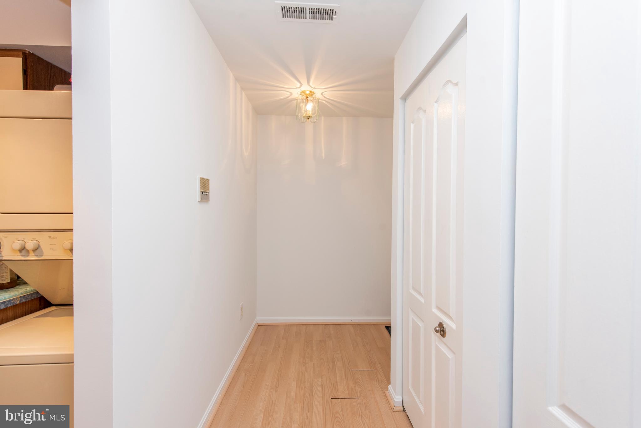 8561 Falls Run Road, Unit F Ellicott City, MD 21043 - Photo 4 of 29 Foyer