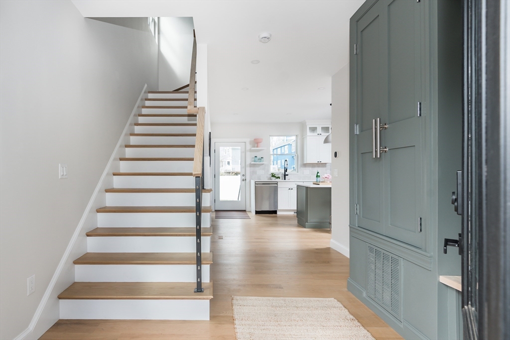 10 Gordon Road Arlington, MA 02474 - Photo 1 of 39 Gallery Image 1