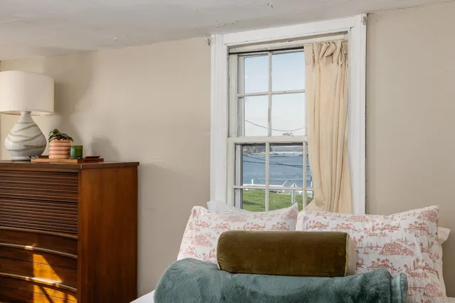 $4,750 | 17 Elm Court, New Castle, NH 03854