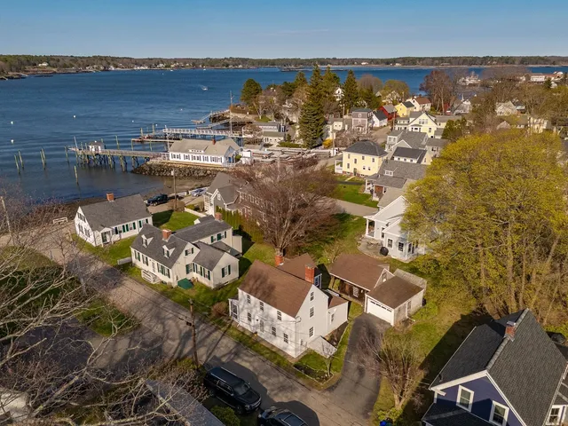 $4,750 | 17 Elm Court, New Castle, NH 03854